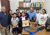 ALCALDE DE GÓMEZ FARÍAS SE COMPROMETE COMO PADRINO DE ALUMNOS DE LA ESCUELA PRIMARIA DEL EJIDO 5 DE MAYO
