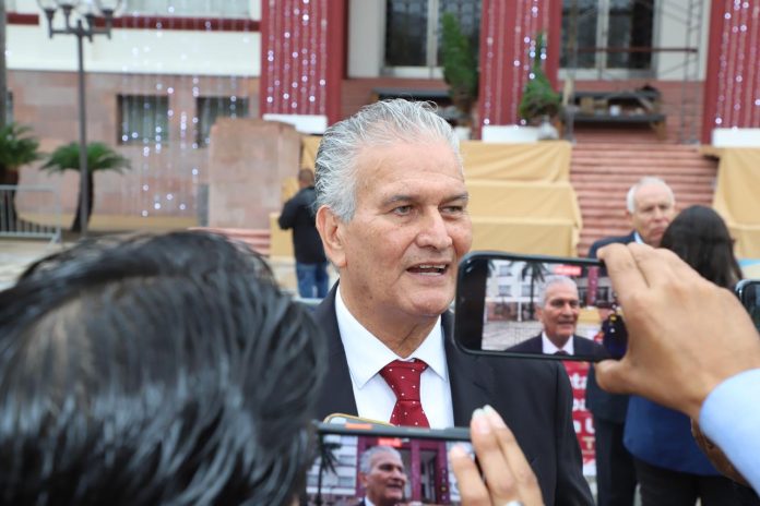 183 Foto 1 Código Oro