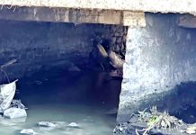 ATIENDEN LA PAUT POSIBLE RIESGO AMBIENTAL EN EL MANTE POR FUGA EN DRENAJE