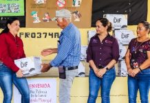AGRADECEN A PATTY CHÍO APOYOS ALIMENTARIOS EN LA TEMPORALERA