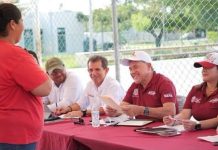CUMPLE ARMANDO MARTÍNEZ COMPROMISOS CON FAMILIAS DEL EJIDO RÍO TAMIAHUA
